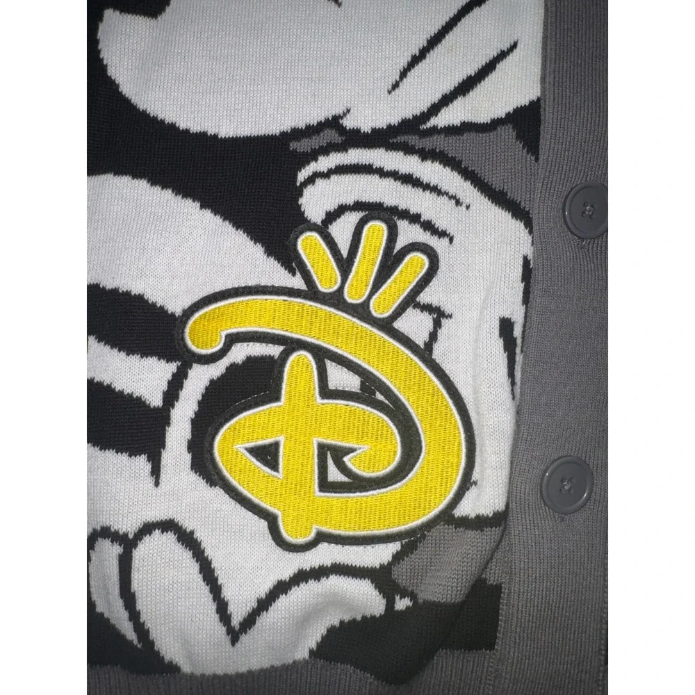 NWOT Disney Mickey Mouse Oversized Patch 5 Button Cardigan, Medium - Picture 3 of 8